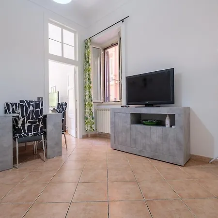 Skip Intro Apartment *