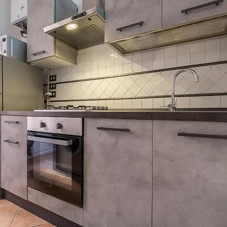 Skip Intro Apartment *